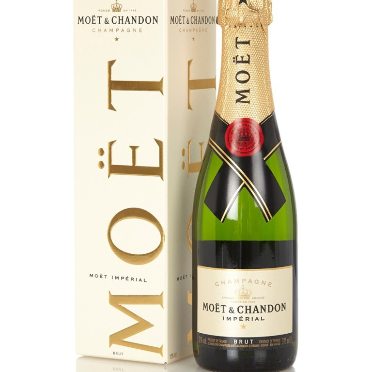 Birthday Package - Rose Bouquet + Moet Chandon Champagne