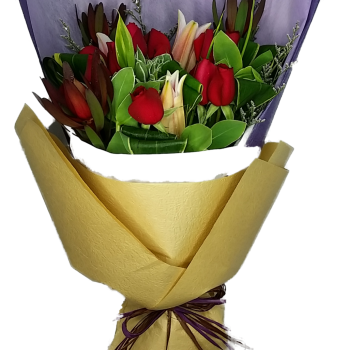 Canada Flower Gifts Crimson Whispers Red Rose Bouquet 2753