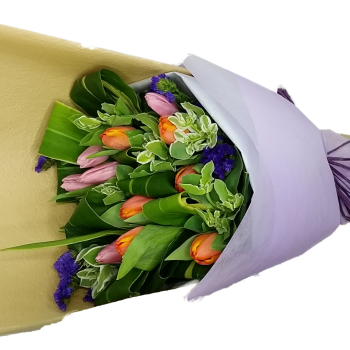 Canada Flower Gifts Charming Blush Tulip Ensemble 2763