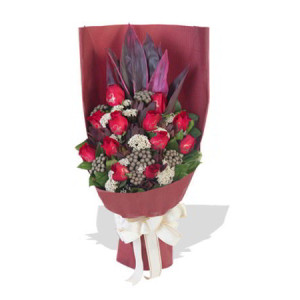 YYC Flowers 12 Red Roses Bouquet Classic Romantic Flowers