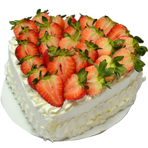 Arome Bakery Heart Shape Strawberry Cake 1Lb