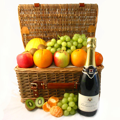 Sparkling Delight Fruit & Champagne Hamper