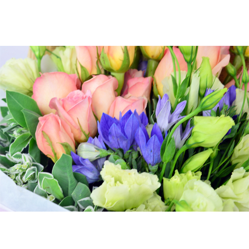 Elegant Fresh Flower Arrangement (2609) | Same-Day Flower Delivery in Calgary