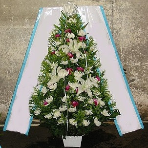 Serene Tribute Sympathy Arrangement