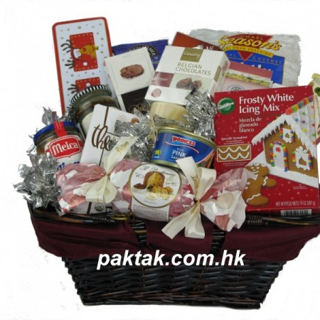 Canada Flower Gifts Holly and Hearth Christmas Basket 2732